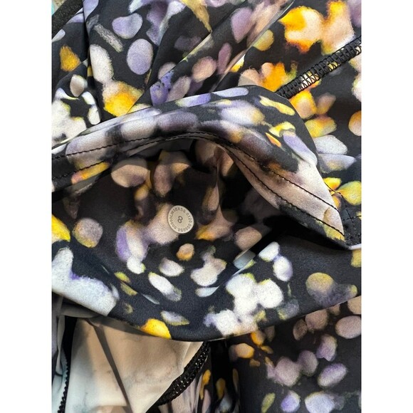 Lululemon Speed Up Tight Full-On Luxtreme sz 8 - Picture 12 of 12